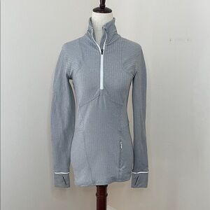 Lululemon Herringbone Half Zip Run Top Size 4 Gray Thumbhole